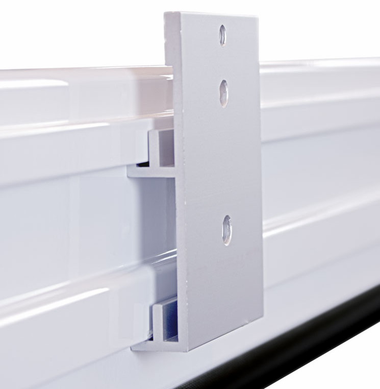 ������������� ������������  ����� �e��� Saker - ��������� � �����