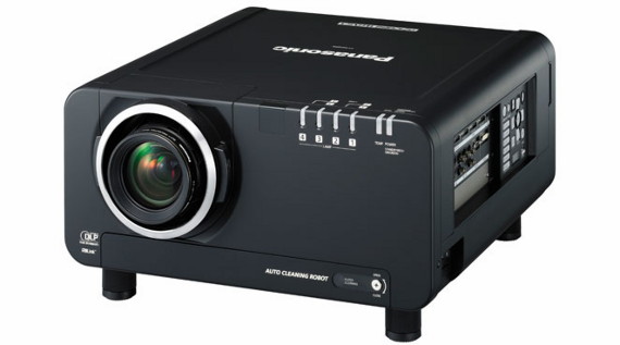 проектор Panasonic PT-D12000E,PT-DZ12000E - вид спереди