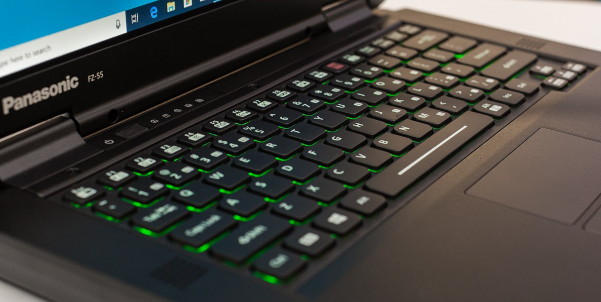 Panasonic Toughbook FZ-55 - Регулируемая подсветка.Клавиатура с подсветкой имеет программируемый выбор цвета.